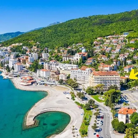Apartment With Spacious Terrace Floramy Opatija