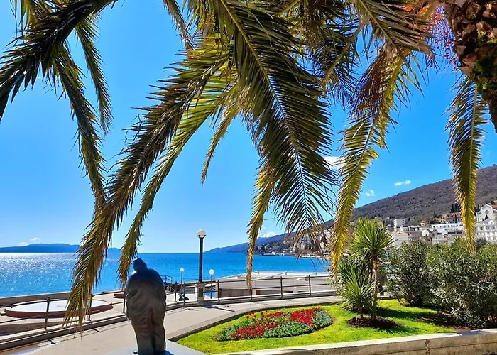 With Spacious Terrace Floramy Daire