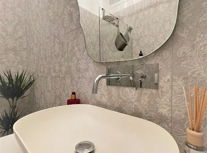 With Spacious Terrace Floramy Apartman *