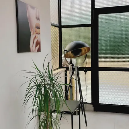 Daire With Spacious Terrace Floramy *